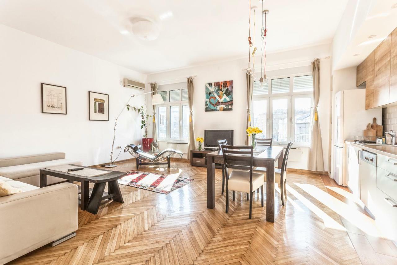 99 Muses Apartments Dordegol Εξωτερικό φωτογραφία
