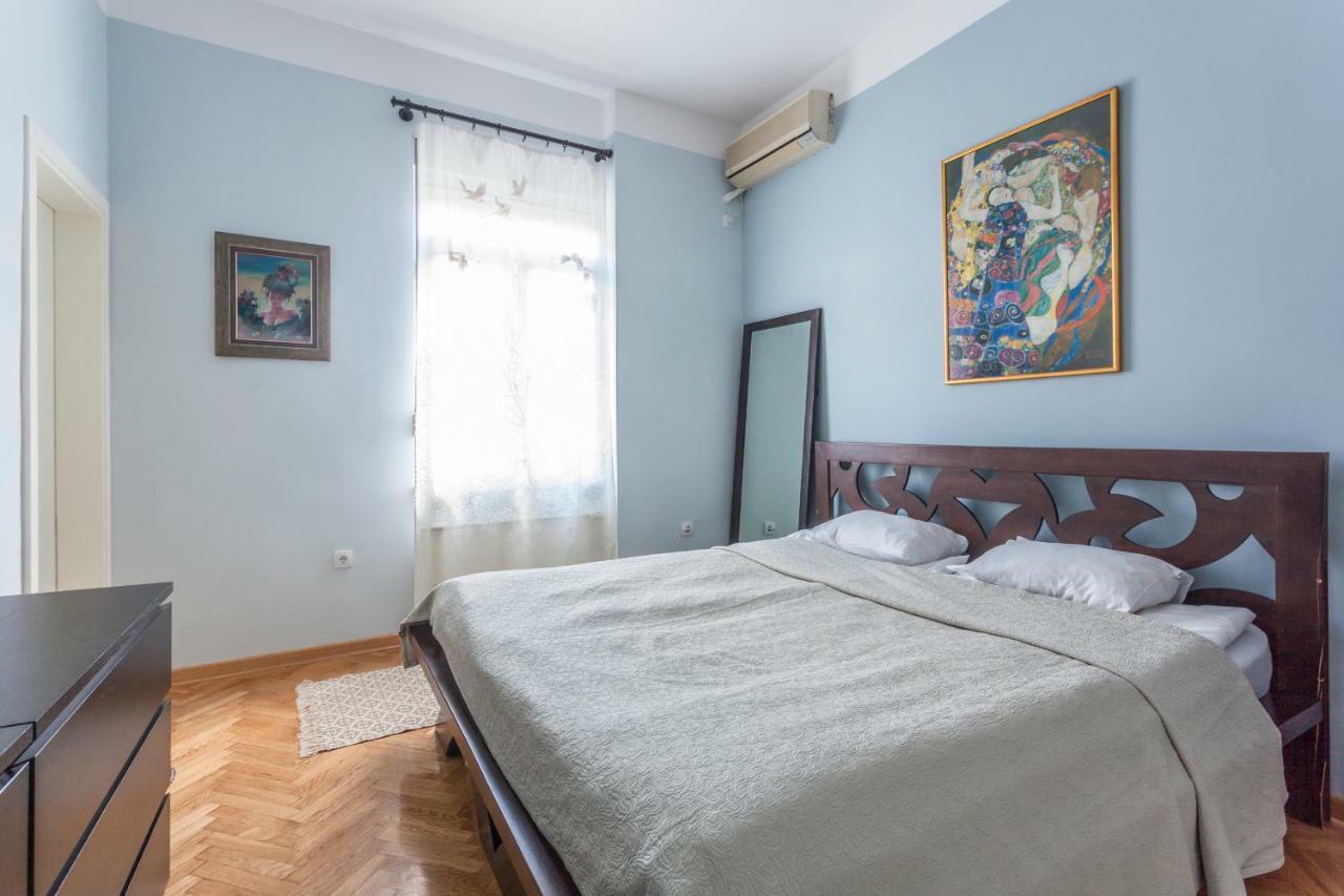 99 Muses Apartments Dordegol Εξωτερικό φωτογραφία